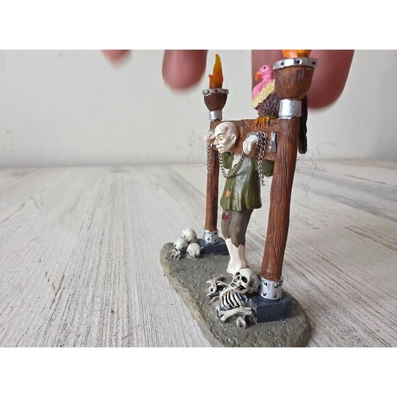 Lemax guillotine executioner tools zombie Halloween people accessory fire skelet - Picture 2 of 6